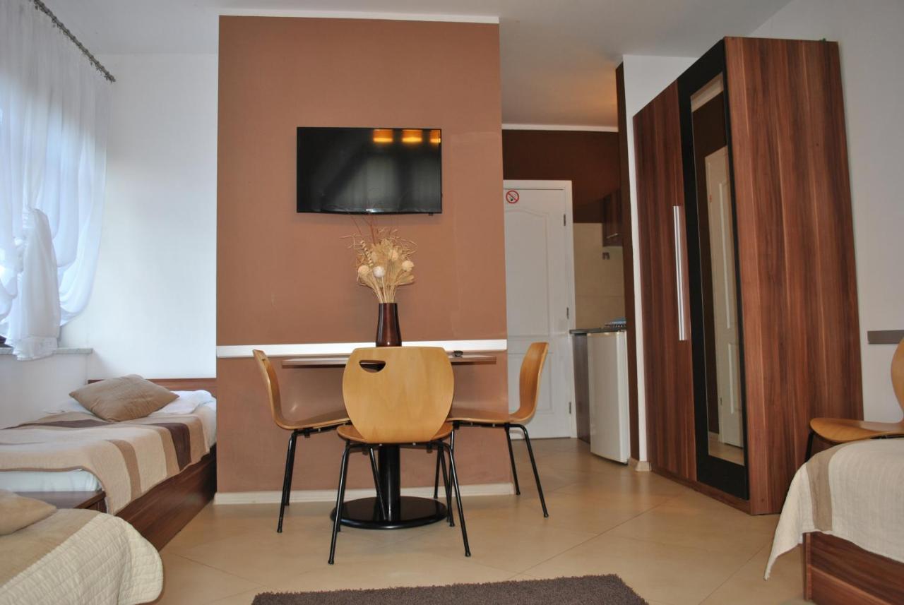 Dog Friendly Dom, Apartamenty Wichrowe Wzgorza Z Basenem Brenna Ustroń Exteriör bild